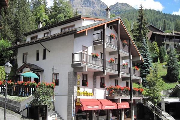 Hotel Meublè Meridiana Valtournenche Extérieur photo