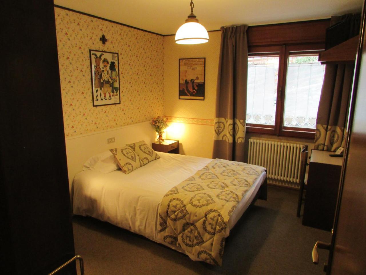 Hotel Meublè Meridiana Valtournenche Extérieur photo