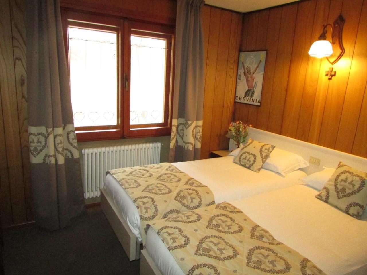 Hotel Meublè Meridiana Valtournenche Extérieur photo