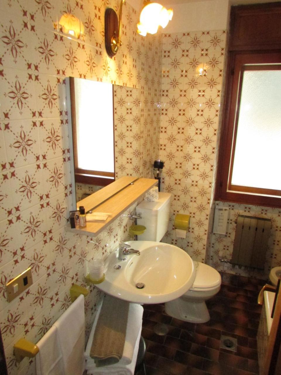 Hotel Meublè Meridiana Valtournenche Extérieur photo