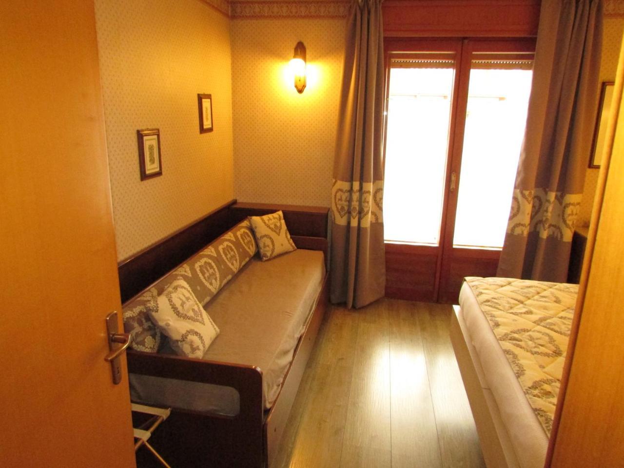 Hotel Meublè Meridiana Valtournenche Extérieur photo