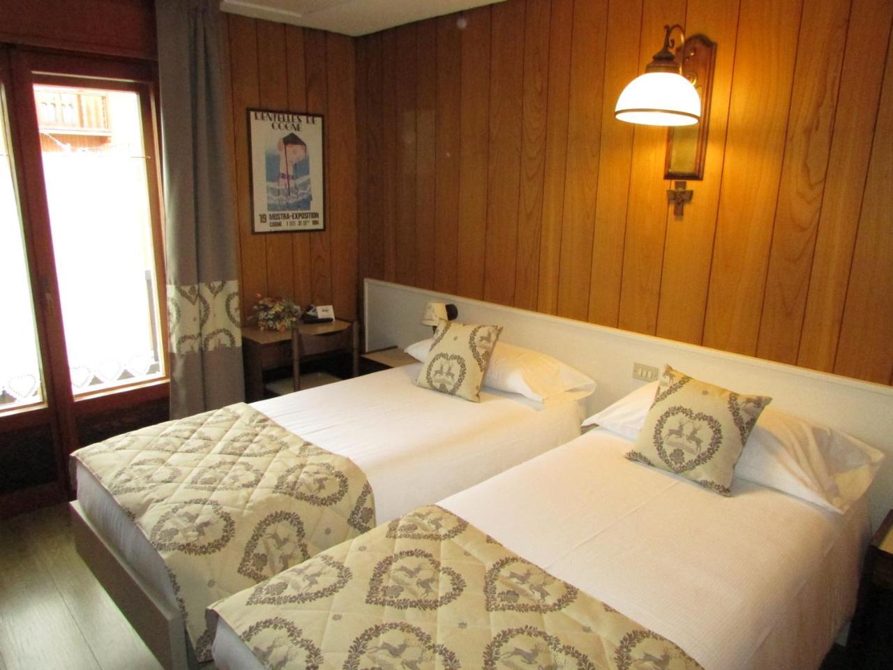 Hotel Meublè Meridiana Valtournenche Extérieur photo