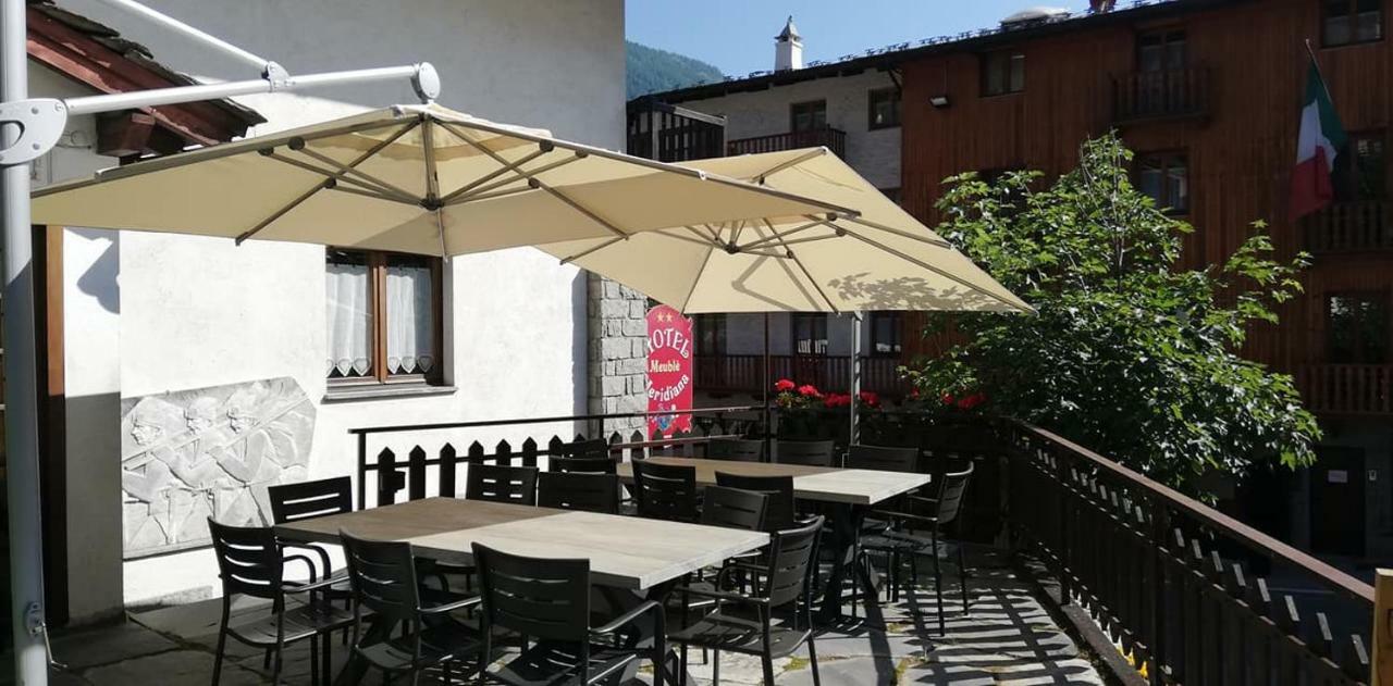 Hotel Meublè Meridiana Valtournenche Extérieur photo